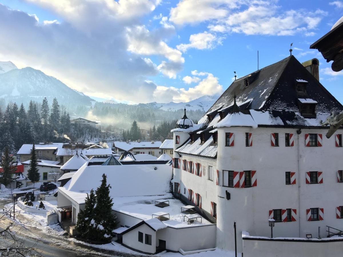 Family Hotel Schloss Rosenegg ฟีบาบรุนน์ ภายนอก รูปภาพ