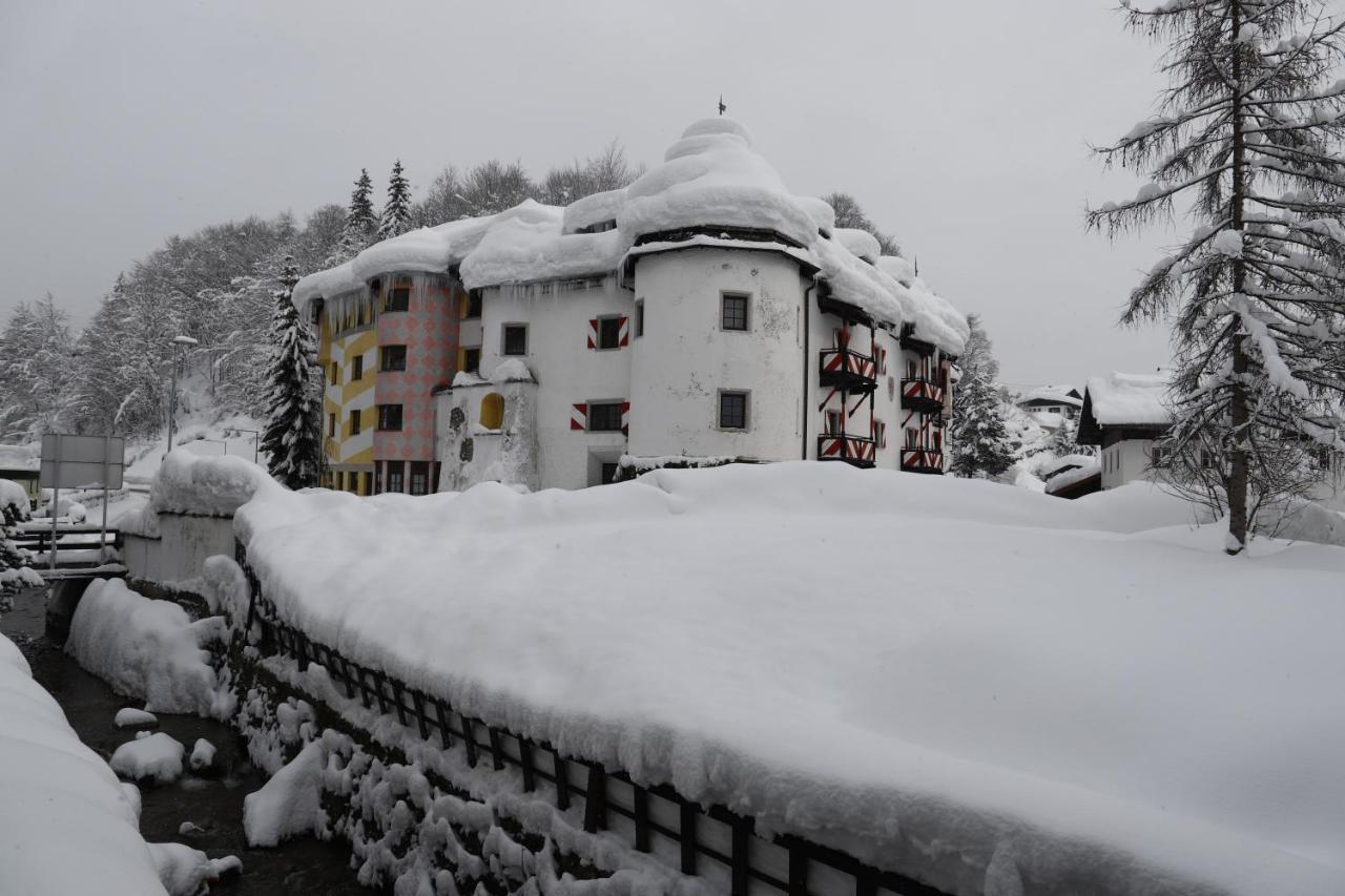 Family Hotel Schloss Rosenegg ฟีบาบรุนน์ ภายนอก รูปภาพ